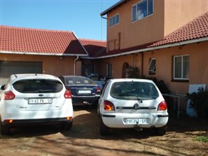 4 Bed House in Roodepoort North