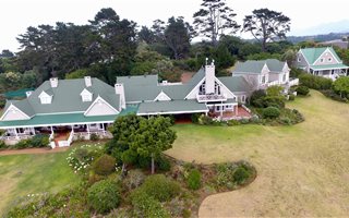 14 Bedroom House in Wilderness
