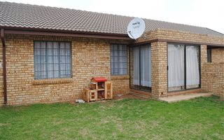 2 Bedroom Townhouse in Riversdale
