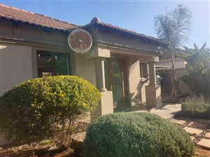 2 Bed Townhouse in Willow Park Manor