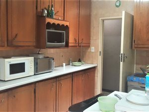 4 Bed House in Bakerton
