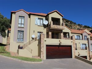 2 Bed Townhouse in Allens Nek