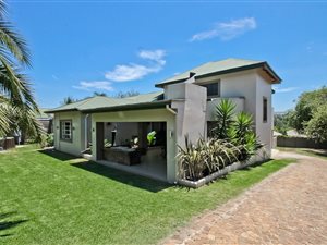 3 Bed House in Thornhill Estate
