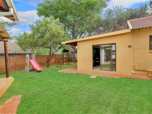 3 Bed House in Hurlingham Manor