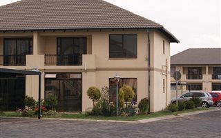 2 Bedroom Apartment in Parkrand