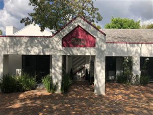 300 m² Commercial space in Sandown