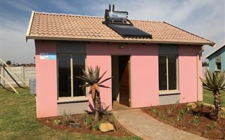 2 Bedroom House in Palmridge