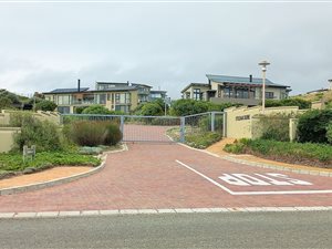 510 m² Land available in Stilbaai