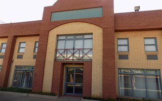 500 m² Industrial space in Halfway House