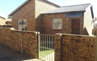 3 Bedroom Cluster in Noordwyk