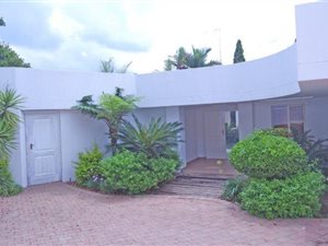 4 Bedroom House in Dainfern Golf Estate