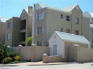 3 Bed Apartment in Diaz Beach