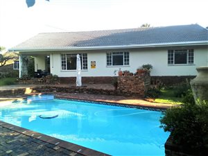 4 Bed House in Roodia