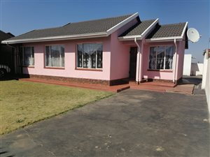 3 Bed House in Sebokeng Zone 17