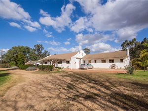 11.4 ha Farm in Addo
