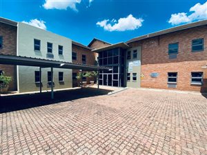 150 m² Commercial space in Tijger Valley and surrounds