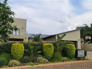 4 Bed House in Pinehaven