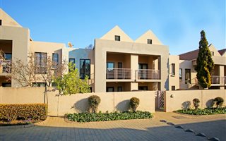 2 Bedroom Apartment in Woodmead