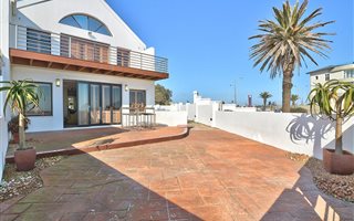 2 Bedroom Townhouse in Milnerton