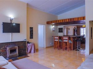 5 Bed House in Illiondale