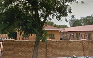 1 Bedroom Flat in Vereeniging Central