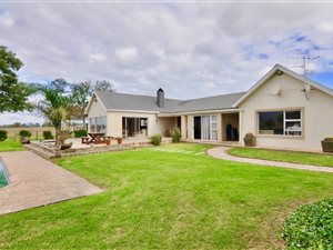 17 ha Farm in Sinksabrug A H