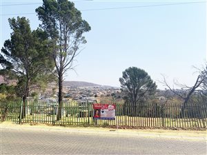 1.1 ha Land available in Ruimsig