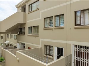 3 Bed Duplex in Morningside
