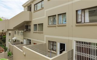 3 Bedroom Duplex in Morningside