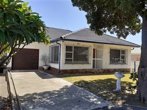 3 Bed House in Churchill Estate
