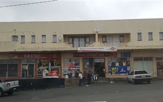 3 Bedroom Flat in Risecliff