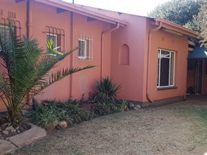 4 Bed House in Minnebron