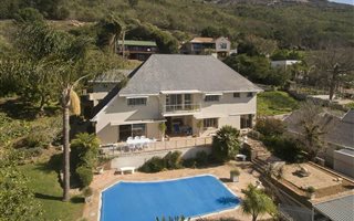 6 Bedroom House in Paarl