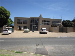 516 m² Commercial space in Glenanda