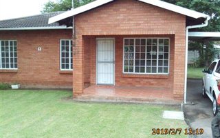 3 Bedroom Simplex in Lincoln Meade
