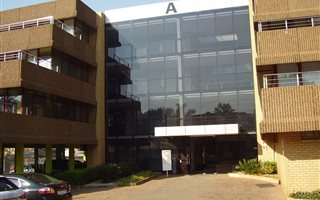 218 m² Office Space in Cresta