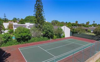 5 Bedroom House in Constantia
