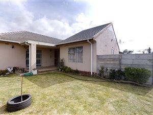 3 Bed House in Belmont Park