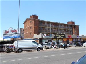 2 Bed Flat in Hermanstad