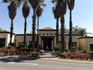 4 Bedroom House in Dainfern Golf Estate