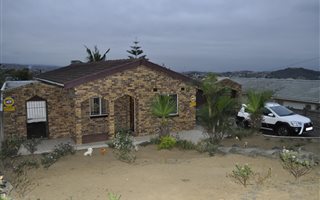 3 Bedroom House in Newlands West