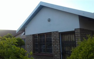 3 Bedroom House in African Jewel