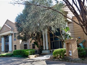 136 m² Commercial space in Faerie Glen