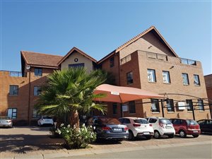 132 m² Commercial space in North Riding