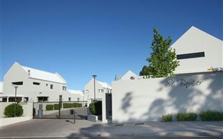 3 Bedroom Townhouse in Valmary Park