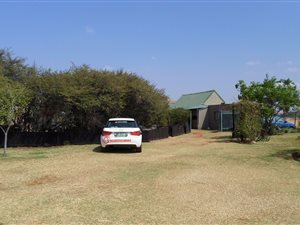1.7 ha Farm in Koster