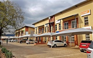 120 m² Office Space in Melodie