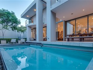 4 Bed House in Sandhurst