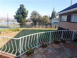 3 Bed House in Monument