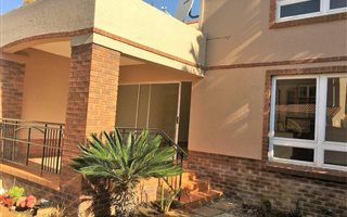 3 Bedroom Apartment in Woodhill